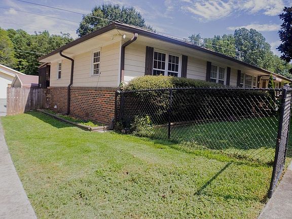 4th image of 2555 Shady Grove Rd