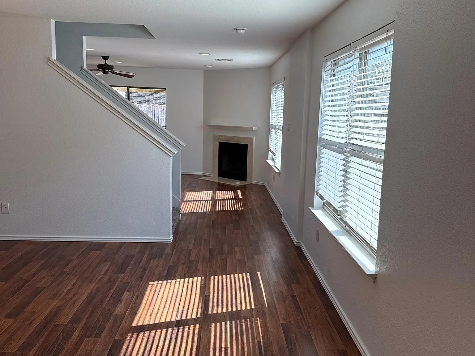 4 bed, 2.5 bath, 2691 sqft, $2,195 — Photo 4