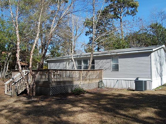 3rd image of 405 Lee Dr