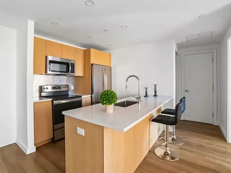 814 Amsterdam Ave #7I — Photo 1