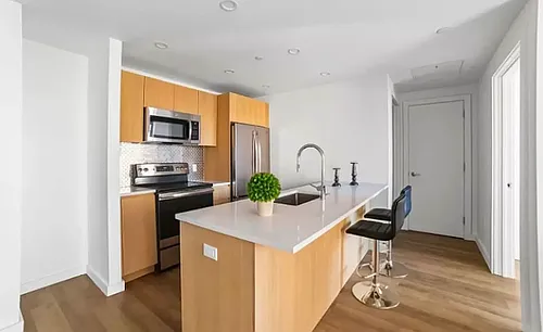 814 Amsterdam Ave Photo 1