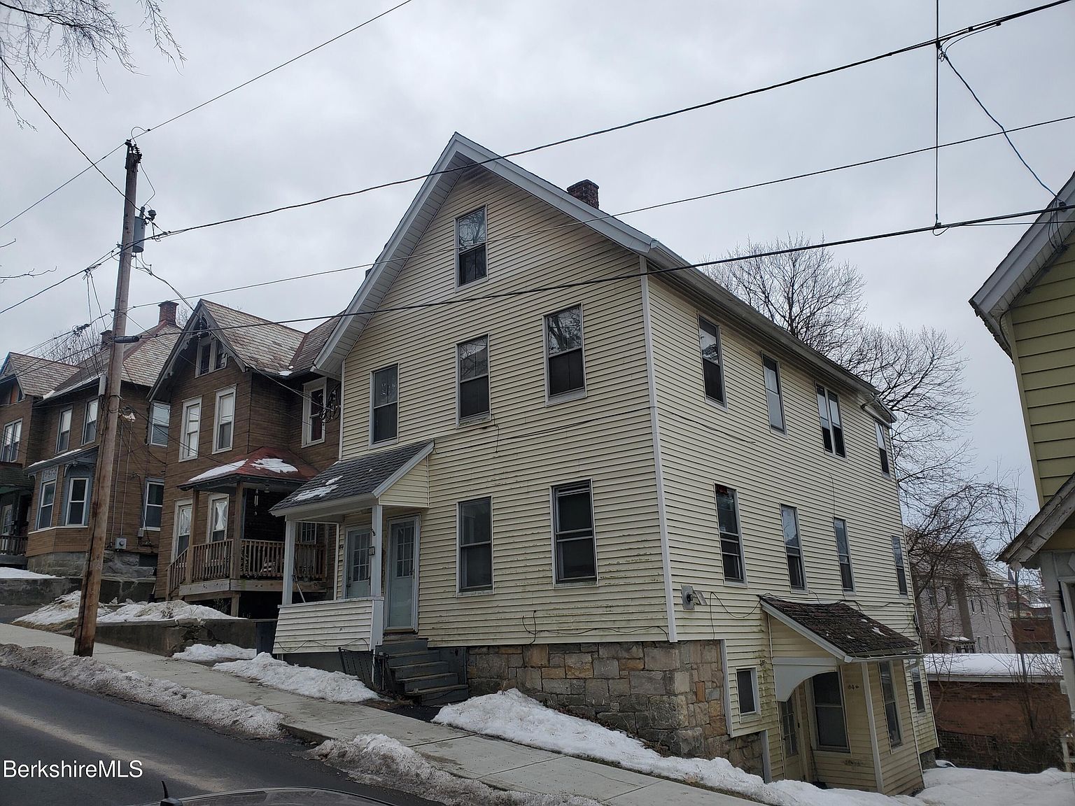 82 Bracewell Ave, North Adams, MA 01247 Zillow