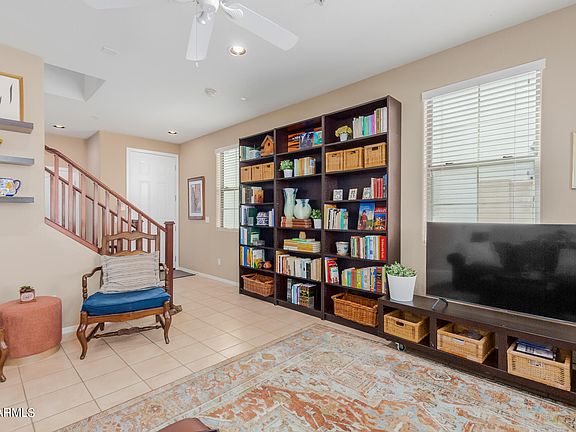 4th image of 2828 E DUNBAR Drive