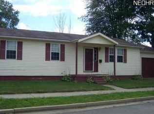 401 W Line St, Minerva, OH 44657