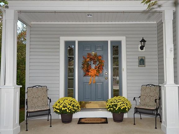 2nd image of 1211 Cloverberry Ct