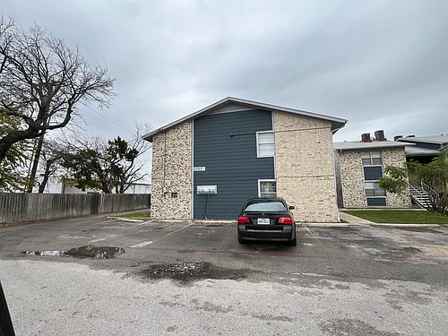 2203 Jennifer Dr #3 Photo 1