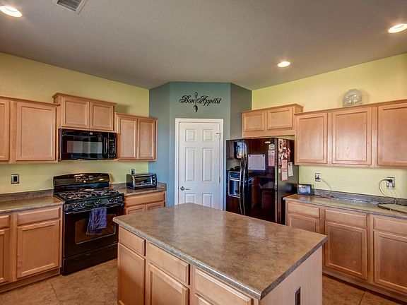 4th image of 26138 W Potter Dr