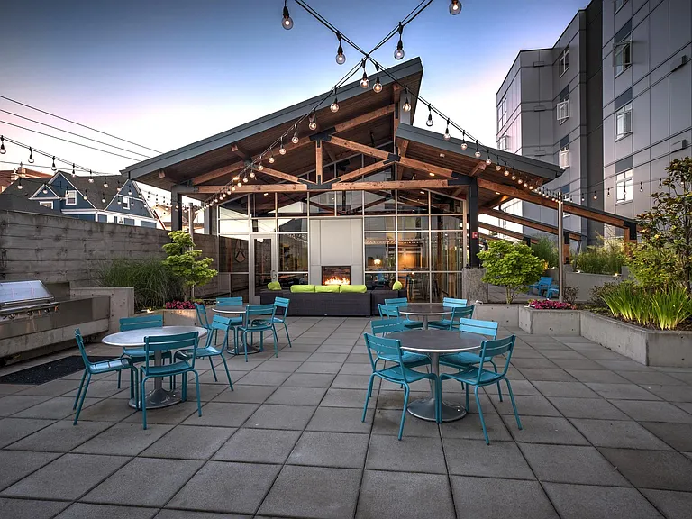 Courtyard Sitting Area + BBQ Alt