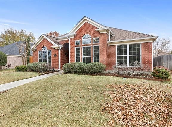 2nd image of 10813 Merlot Ct