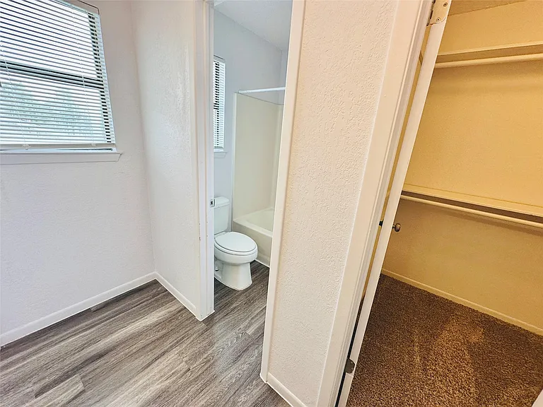 1002 Ridgemont St — Photo 22