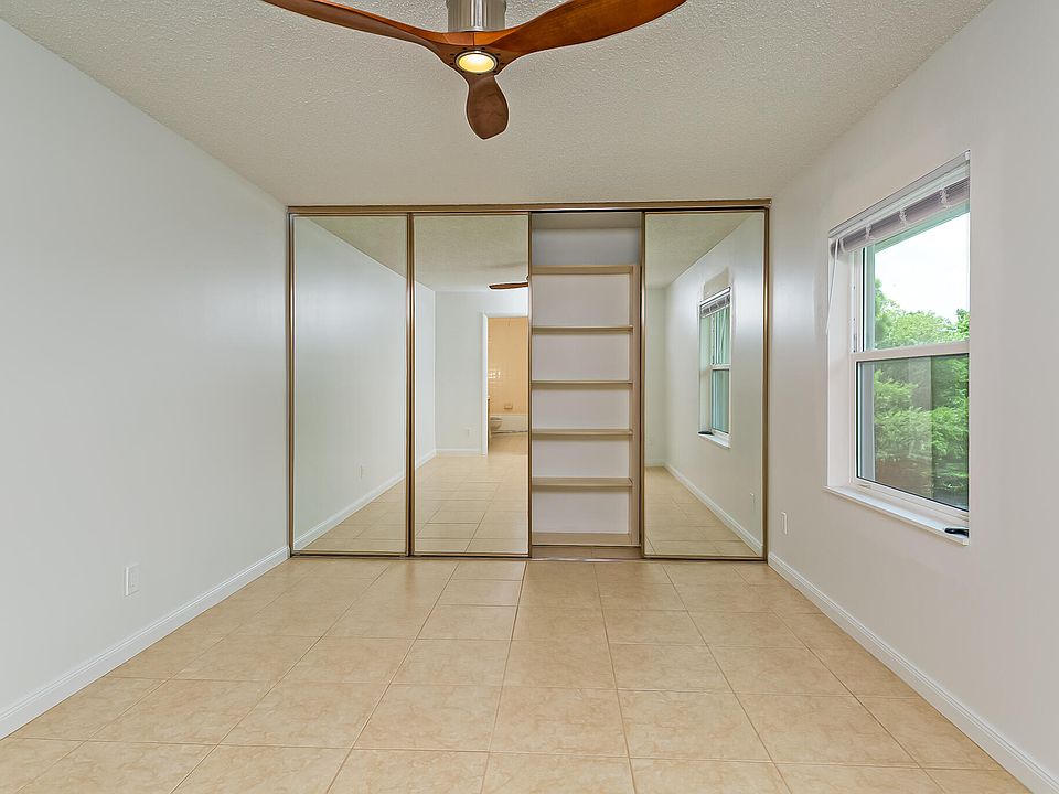 1st image of 2901 SW Lakemont Place