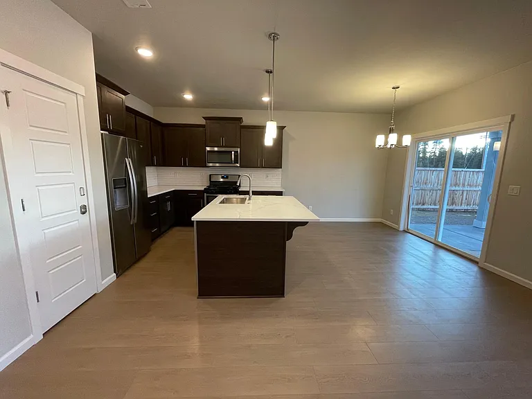51771 Fordham Dr — Photo 3
