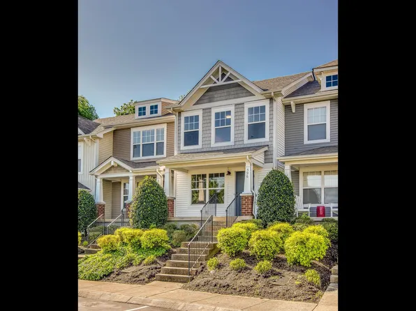 596 Flintlock Ct, Nashville, TN 37217