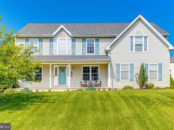 156 Cornwell Dr, Bear, DE 19701