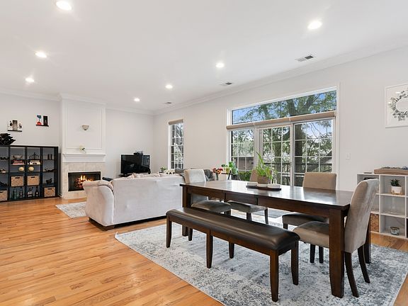 3rd image of 3643 W Belmont Ave #3