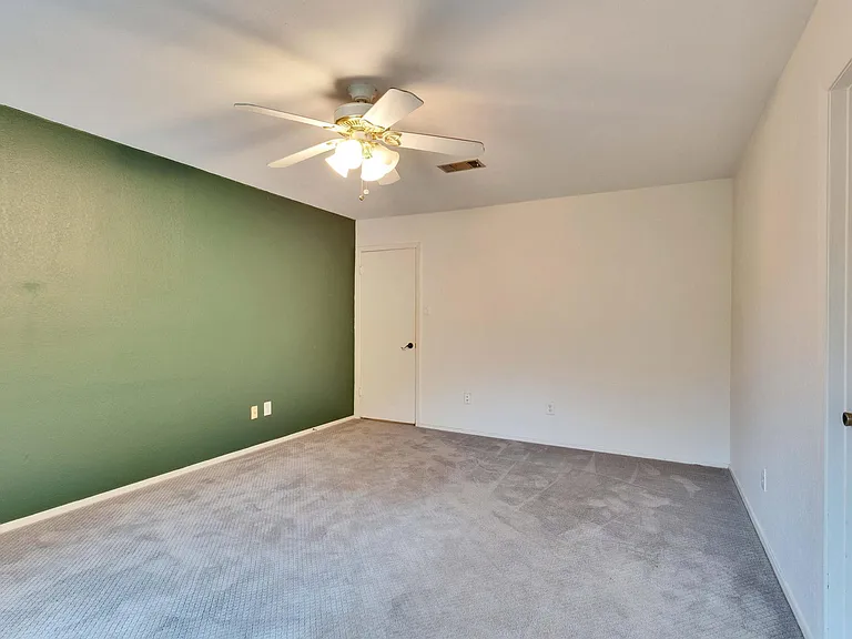 9706 Moorberry St — Photo 11