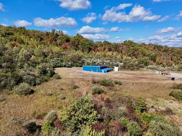 2238 State Highway 1056, Pinsonfork, KY 41555