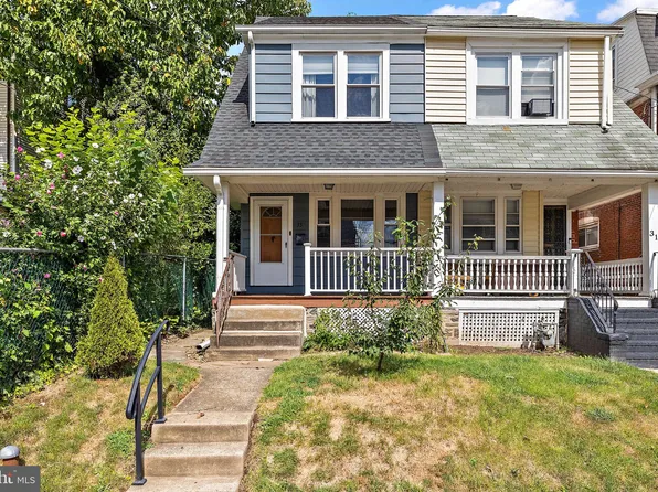33 W Spring Ave, Ardmore, PA 19003