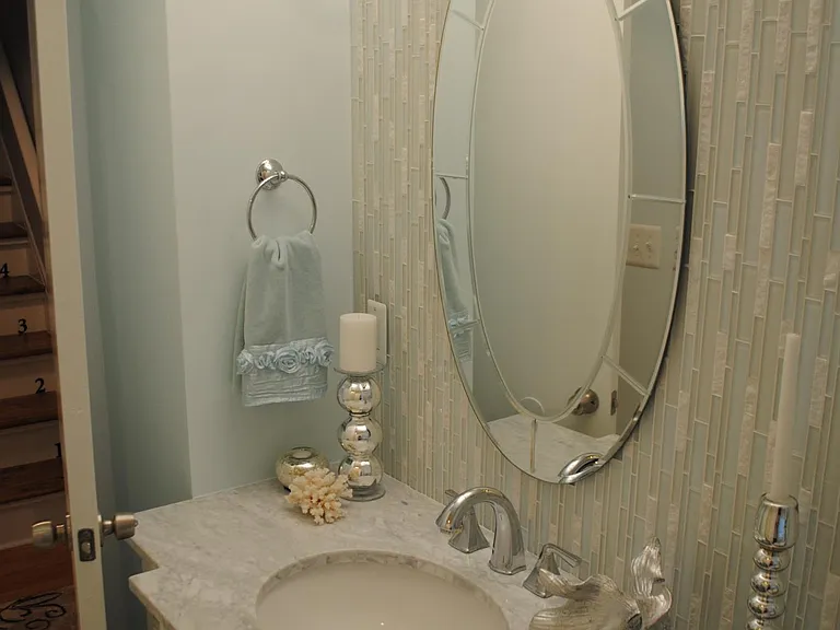 2215 E Lincoln Ave — Photo 5