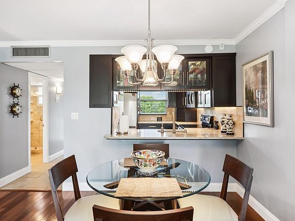 5th image of 121 Royal Park Drive #4D