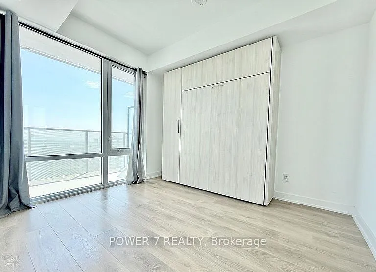501 Yonge St #3808 — Photo 7