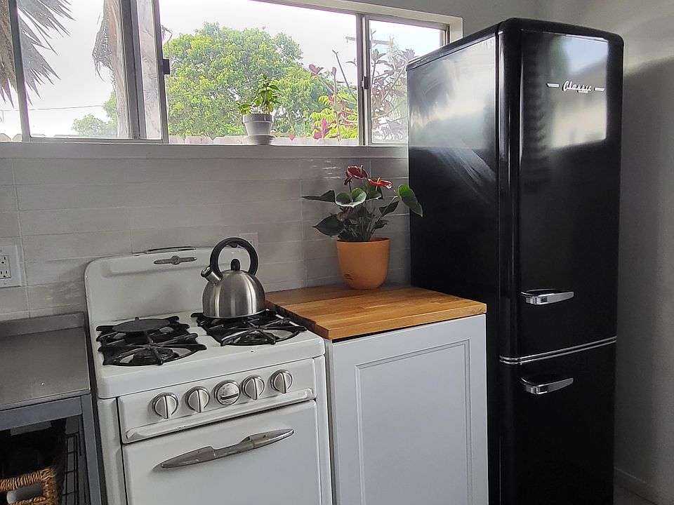 1st image of 1243 7th St #1