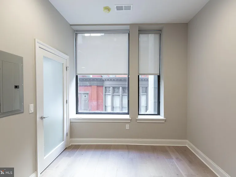 1411-6 Walnut St #211 — Photo 19