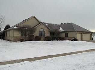 4213 Pearson Pkwy, Oregon, OH 43616