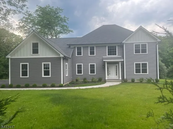 22 Furnace Rd, Chester Twp., NJ 07930