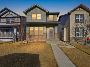 69 S Skyview Springs Cres NE, Calgary, AB T3N 0B9