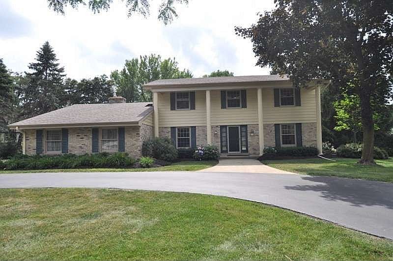 1st image of 2225 La Fontaine Ct