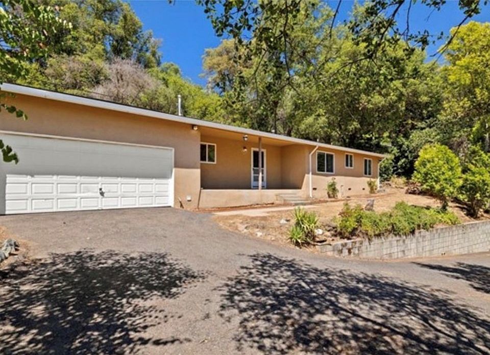 1st image of 11124 Circle Dr