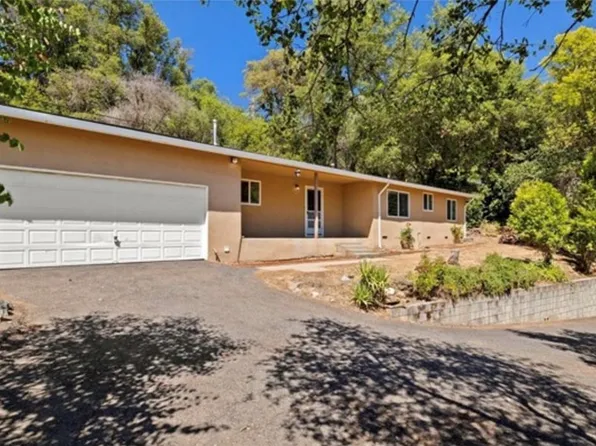 11124 Circle Dr, Jamestown, CA 95327