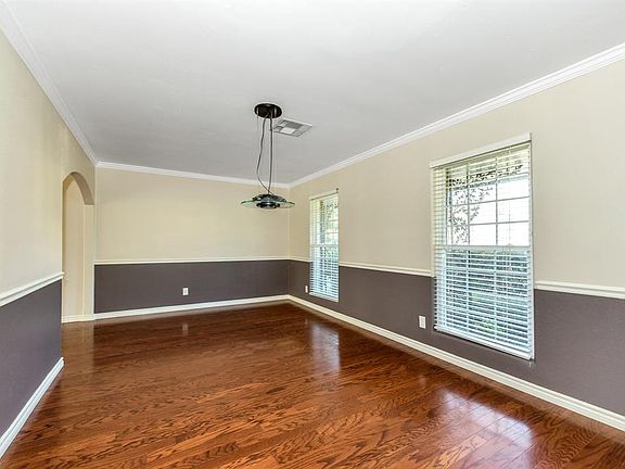 5th image of 2531 Baycrest Dr