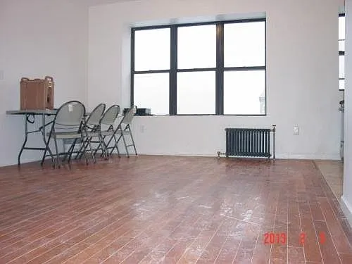 570 Clinton Ave #570 — Photo 2