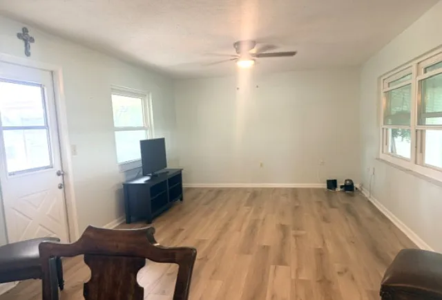 653 W Buttonbush Dr — Photo 10