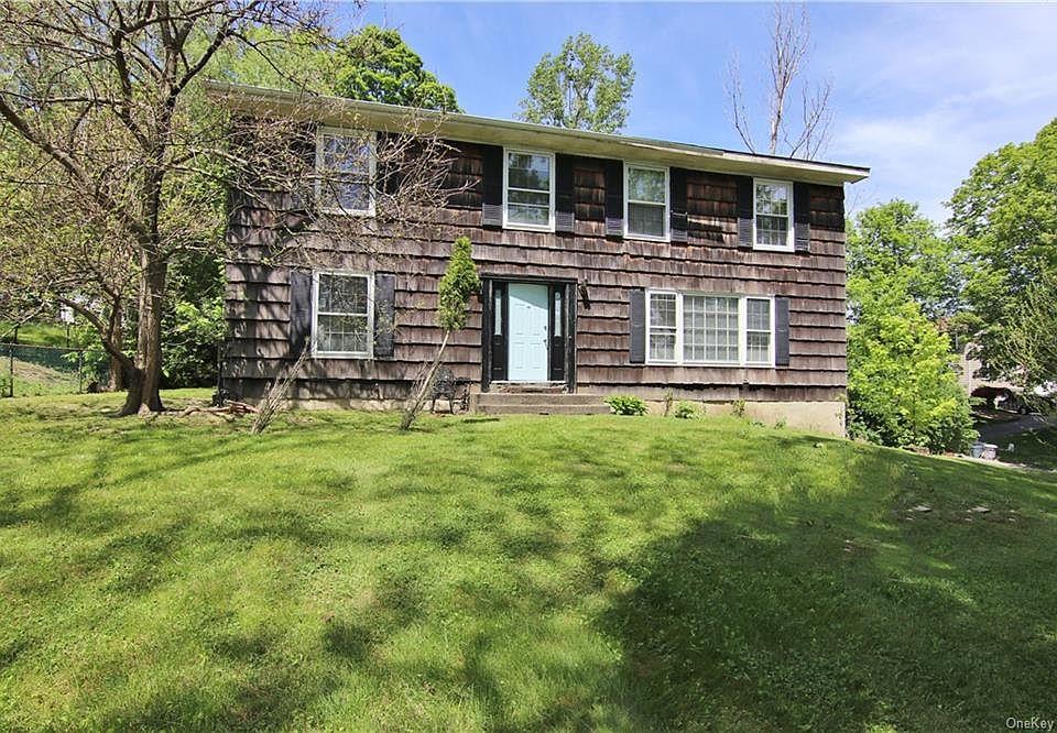 1st image of 3295 Amelia Dr