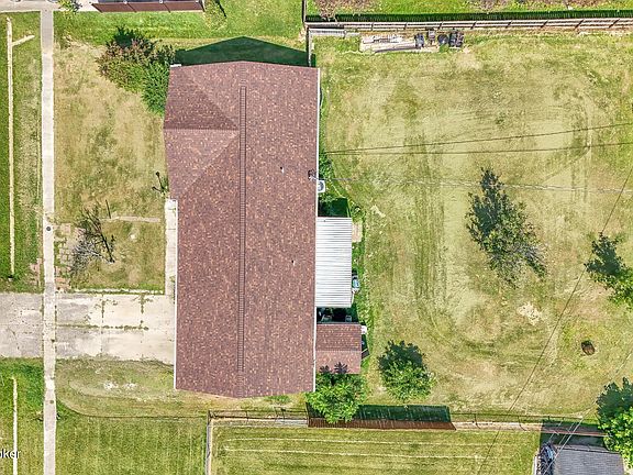 4th image of 1541 Cypress Dr