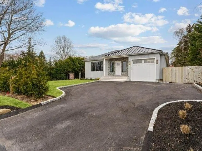 43 Newtown Ct — Photo 20