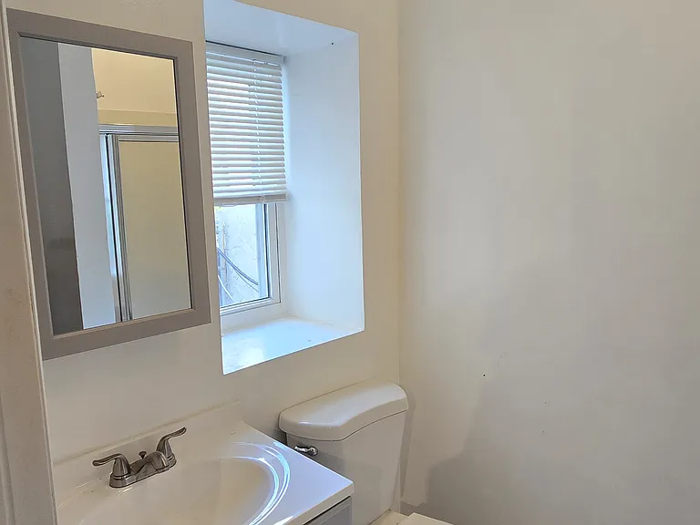 129 Ripka St — Photo 12