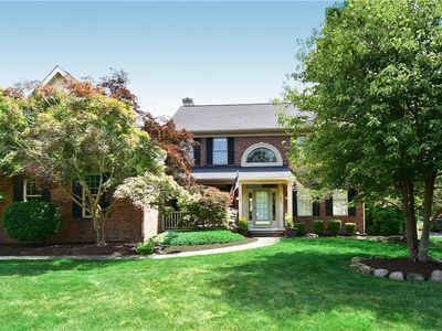 447 Regatta Dr, Avon Lake, OH, 44012
