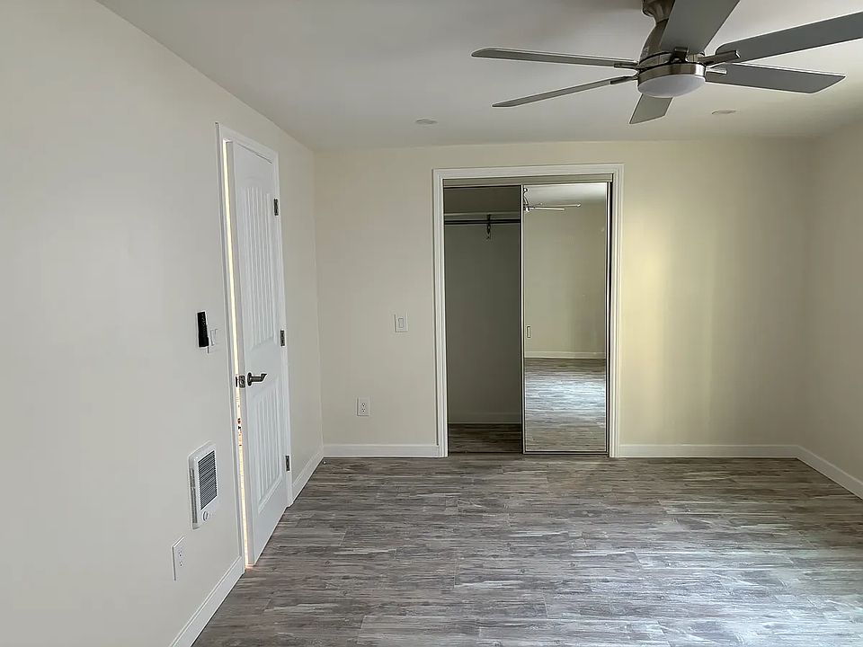 2nd image of 4105 45th St #5
