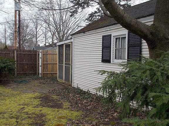 5th image of 532 S Sunnyside Ave