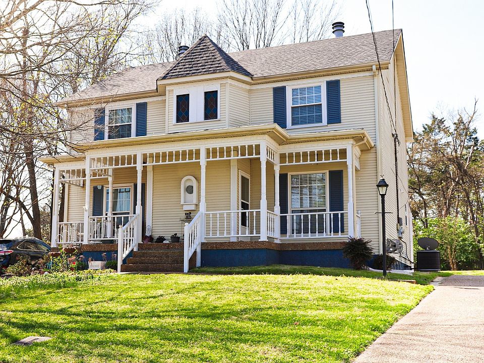 1st image of 3715 Folkstone Dr