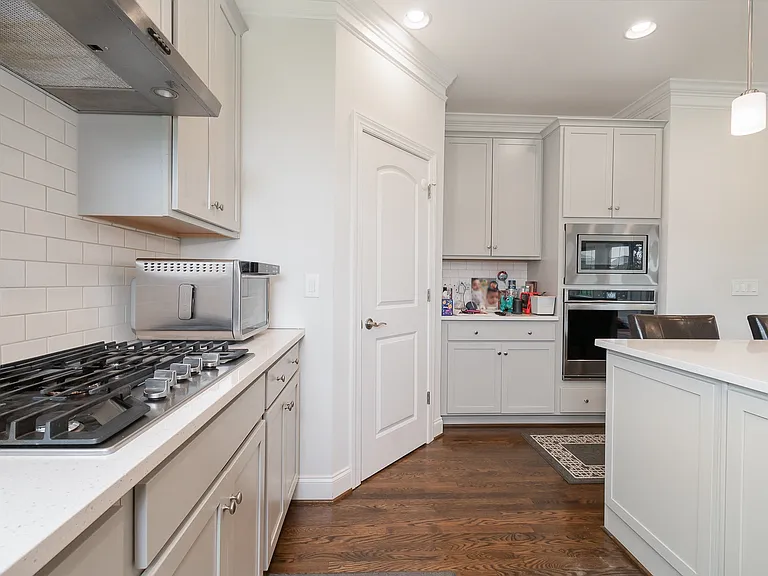6006 Tanoak Ct — Photo 18