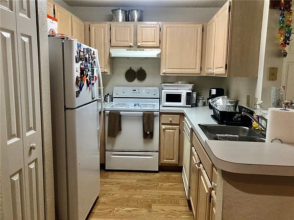 5th image of 4200 Summer Landing Dr APT 107