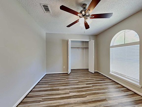 5th image of 8323 Autumn Willow Dr