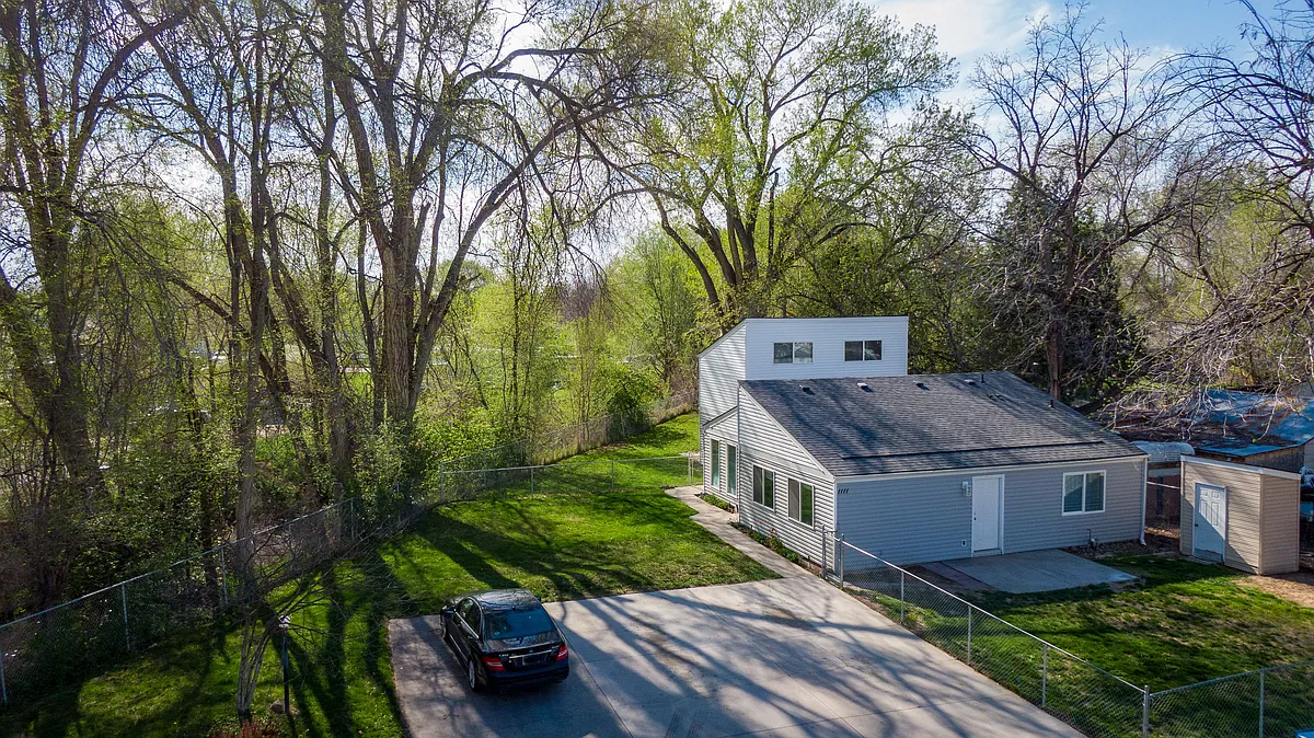 Building Photo - 1111 S Fern St #1111