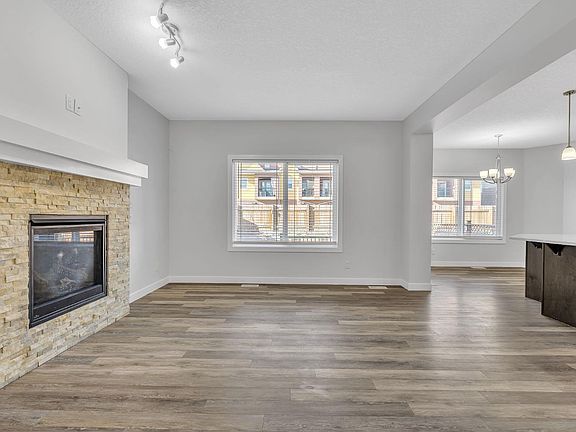 3rd image of 235 Kinniburgh Rd