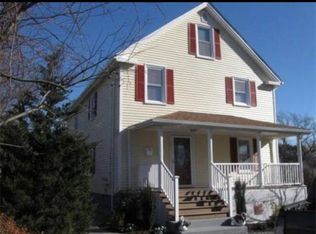 17 Orchard St #1, Acushnet, MA 02743